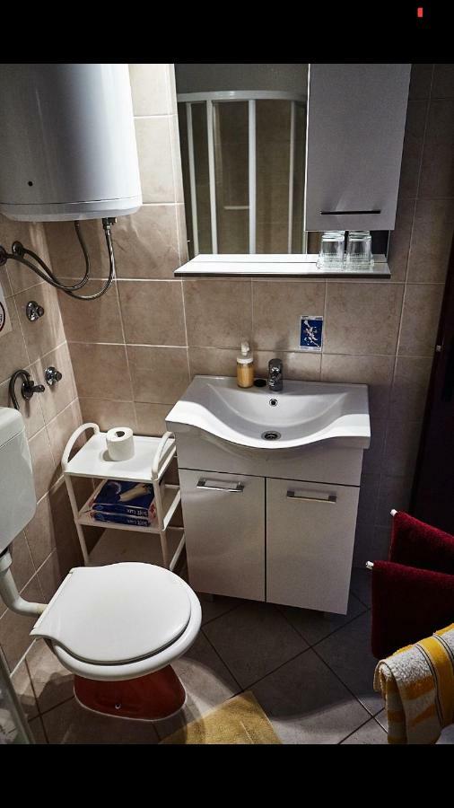 Baracuda Apartment Veli Losinj Exterior photo